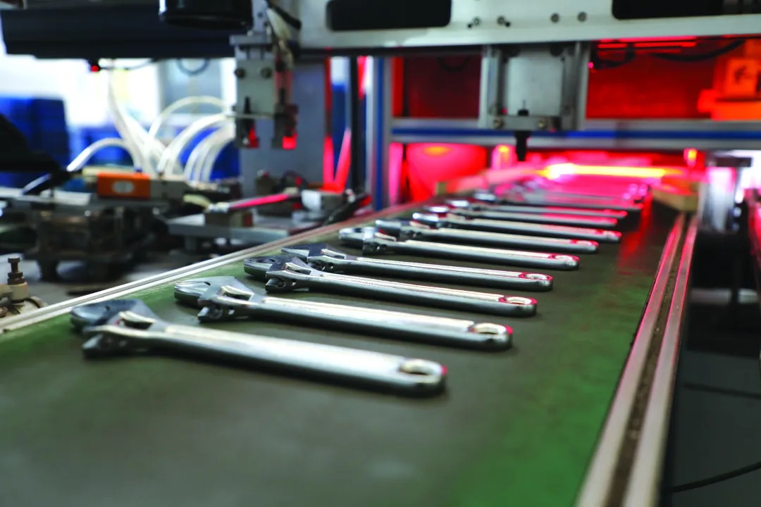 Factory workshop scene 2